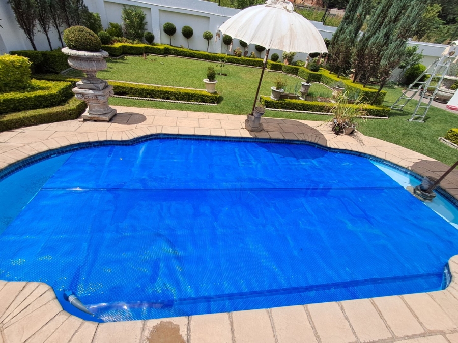 5 Bedroom Property for Sale in Rustenburg Central North West